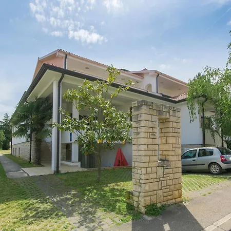Navetta Apartment Porec Exterior photo